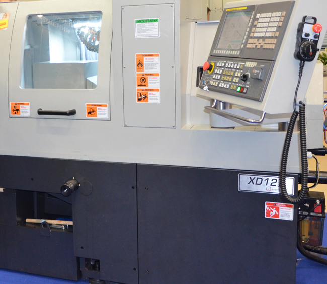 Станок компании HANWHA XD12H